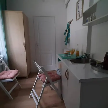 شقة Przytulny W Zacisznej Okolicy Z Lazienka Wspolna Dla Dwoch Pokoi *