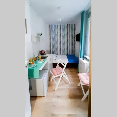 Appartement Przytulny W Zacisznej Okolicy Z Lazienka Wspolna Dla Dwoch Pokoi